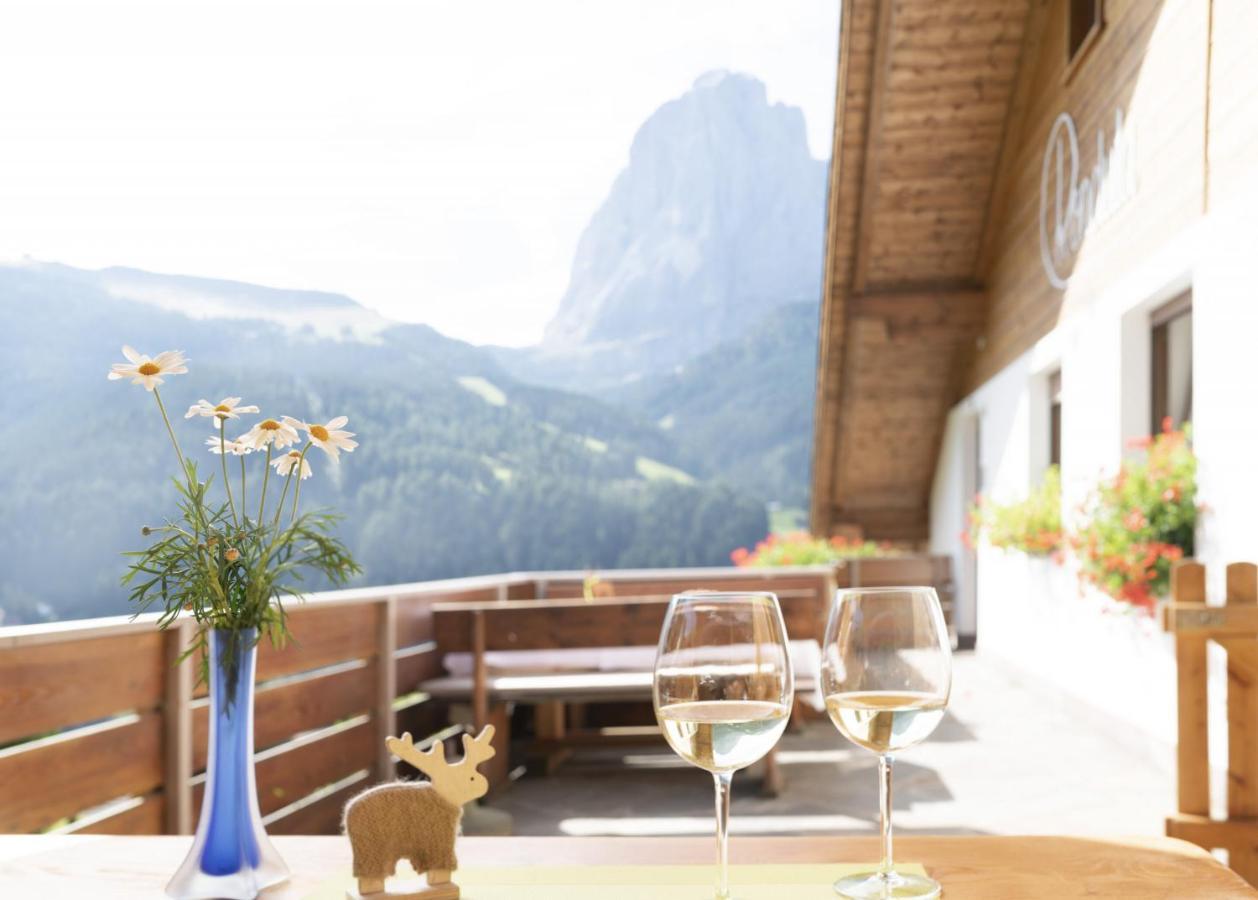 Apartments Rondula Santa Cristina Val Gardena Exteriör bild